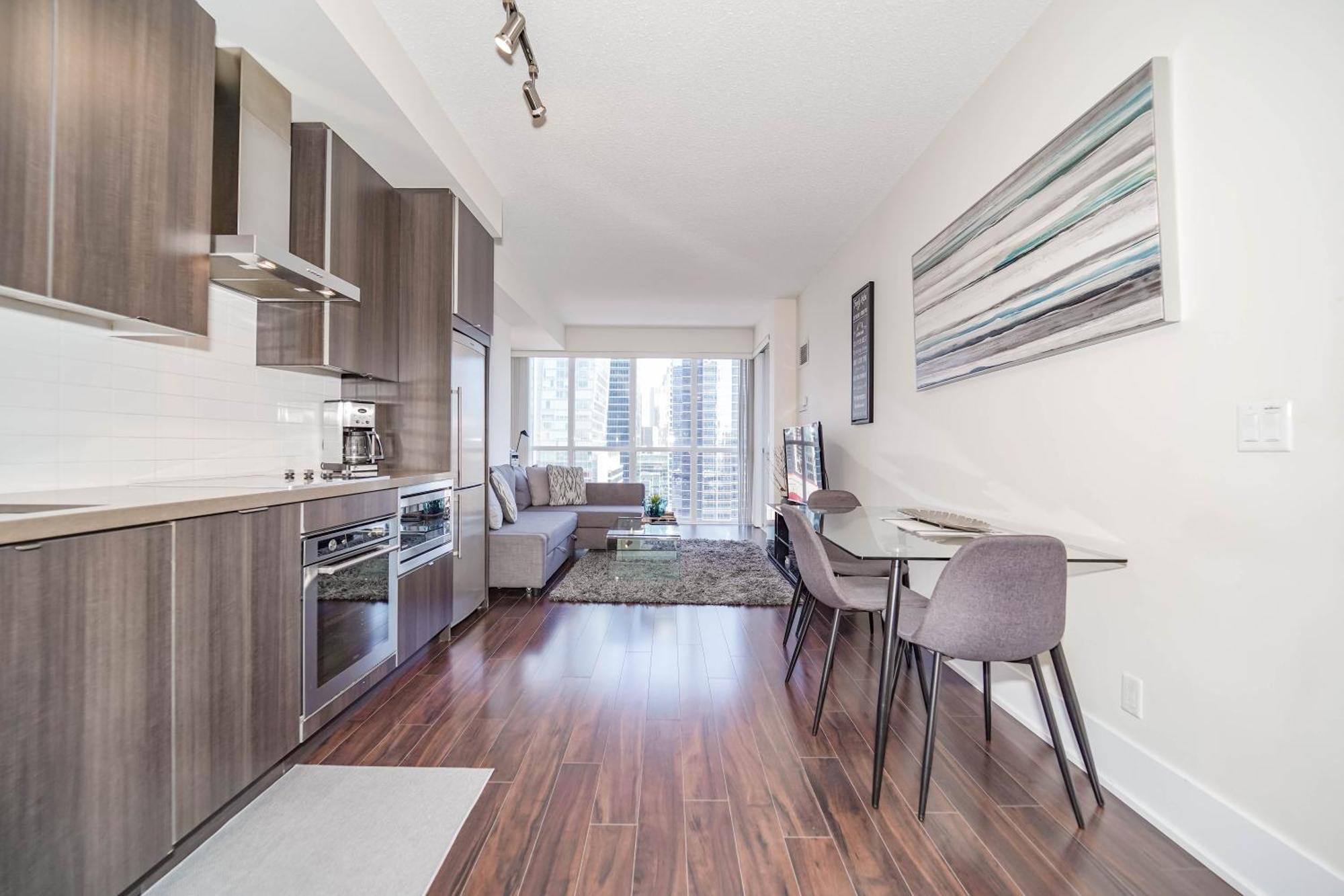 Chol Furnished Suites Heart Of Downtown Toronto, 2 Beds, Free Parking, Cn Tower View Exterior foto